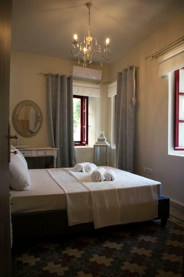 Traditional House Of 1898 In The Heart Of Old Town Of Nafplio Luaran gambar
